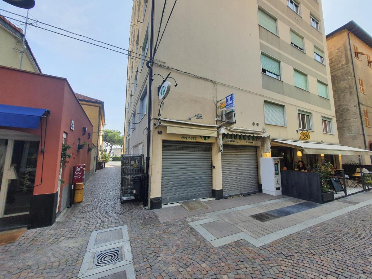 Appartamento In Centro A 30M Dal Mare สโปตัวร์โน ภายนอก รูปภาพ